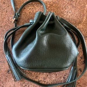 Green drawstring bucket bag purse